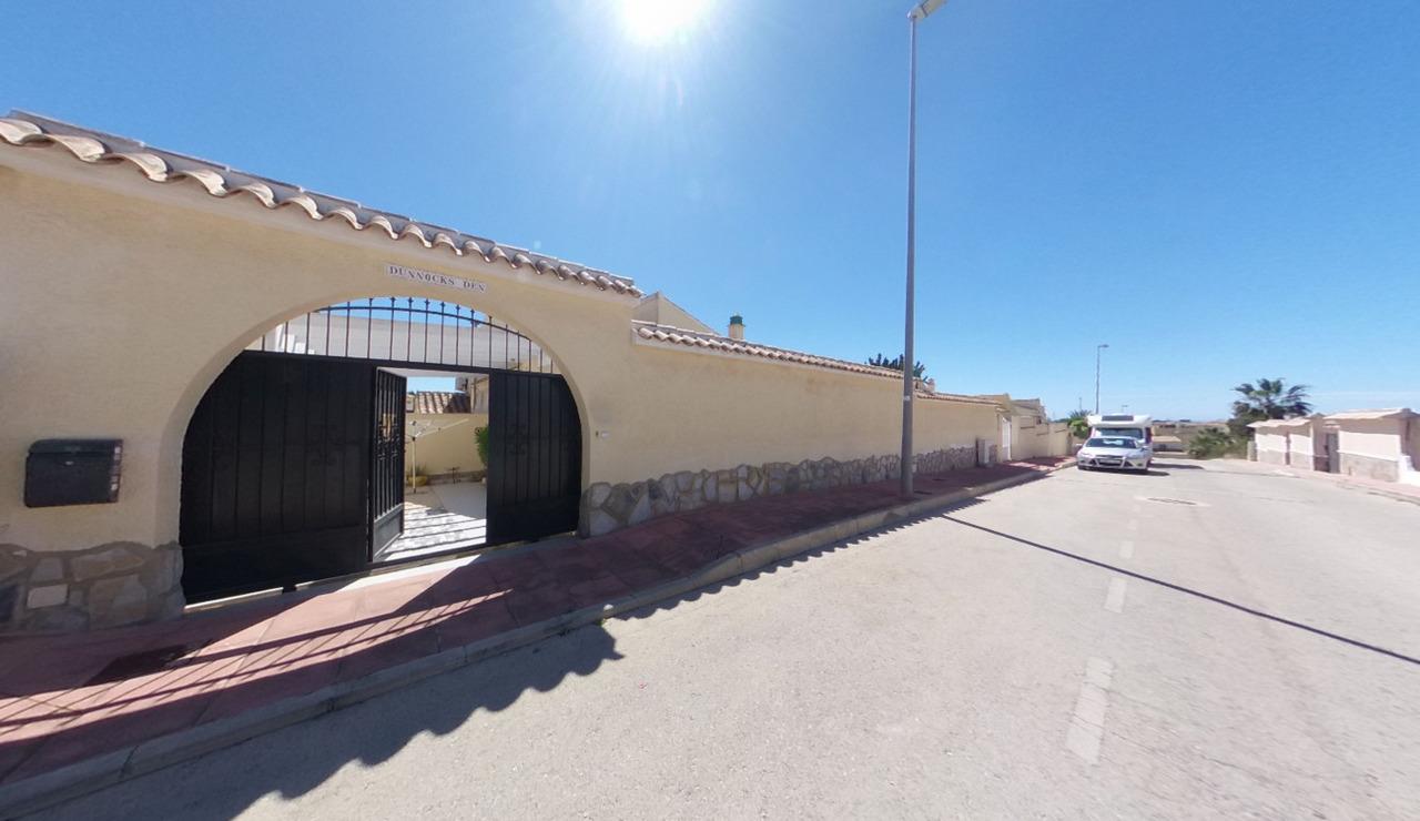 Villa for Sale in Orihuela