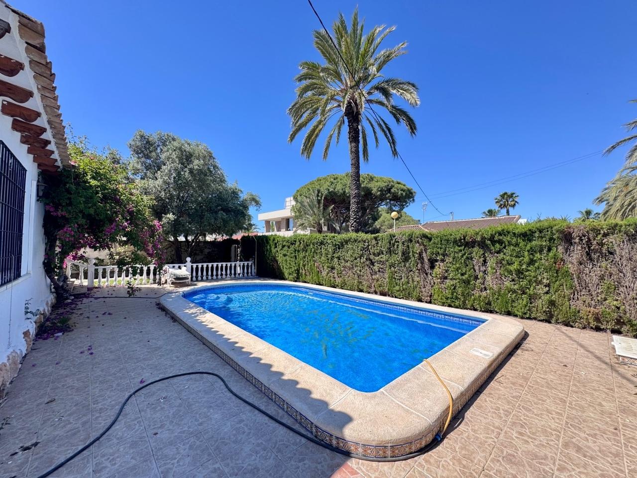 Villa en Venta en Orihuela