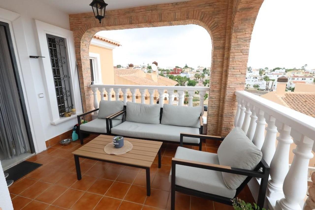Villa for Sale in San Miguel de Salinas