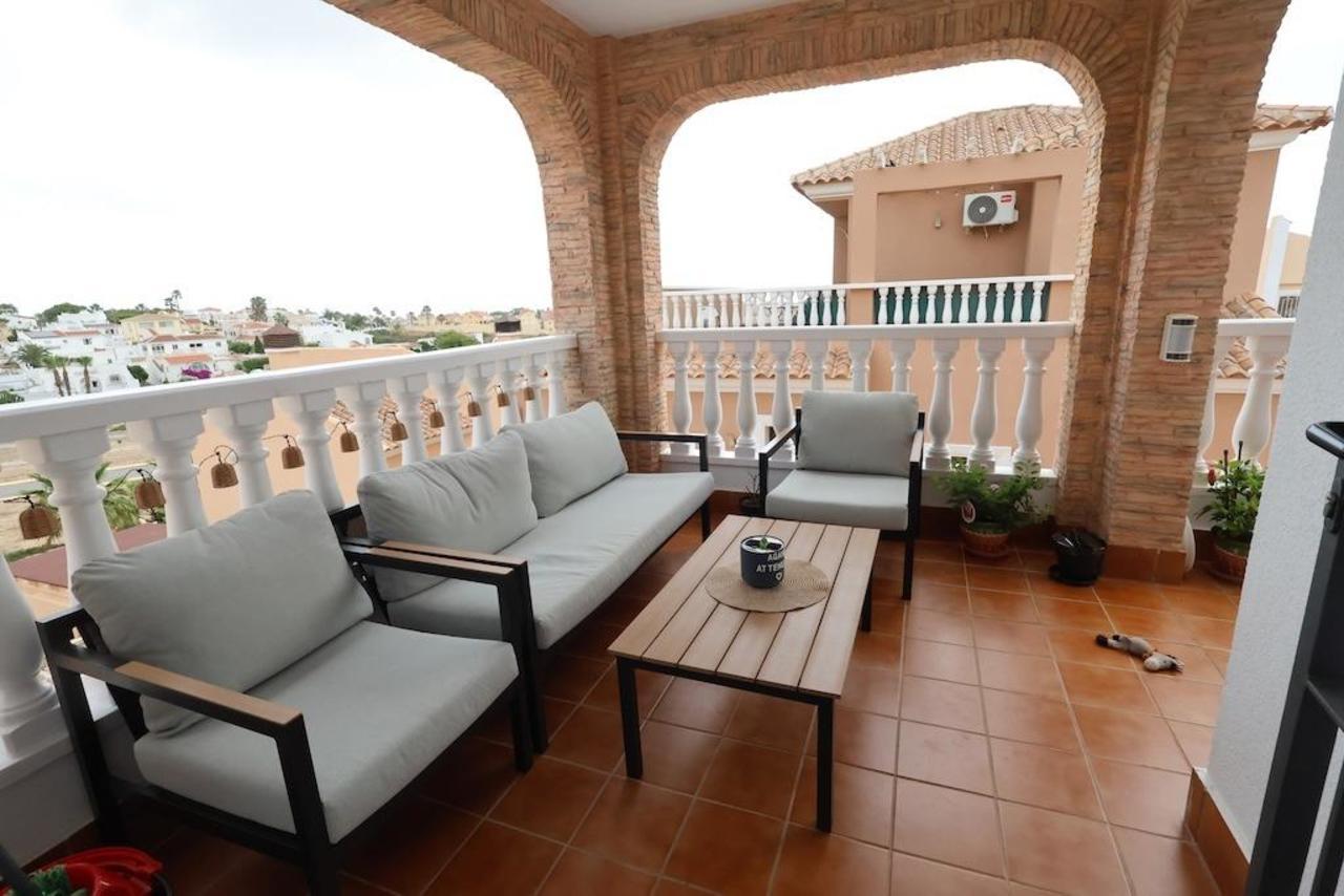 Villa for Sale in San Miguel de Salinas