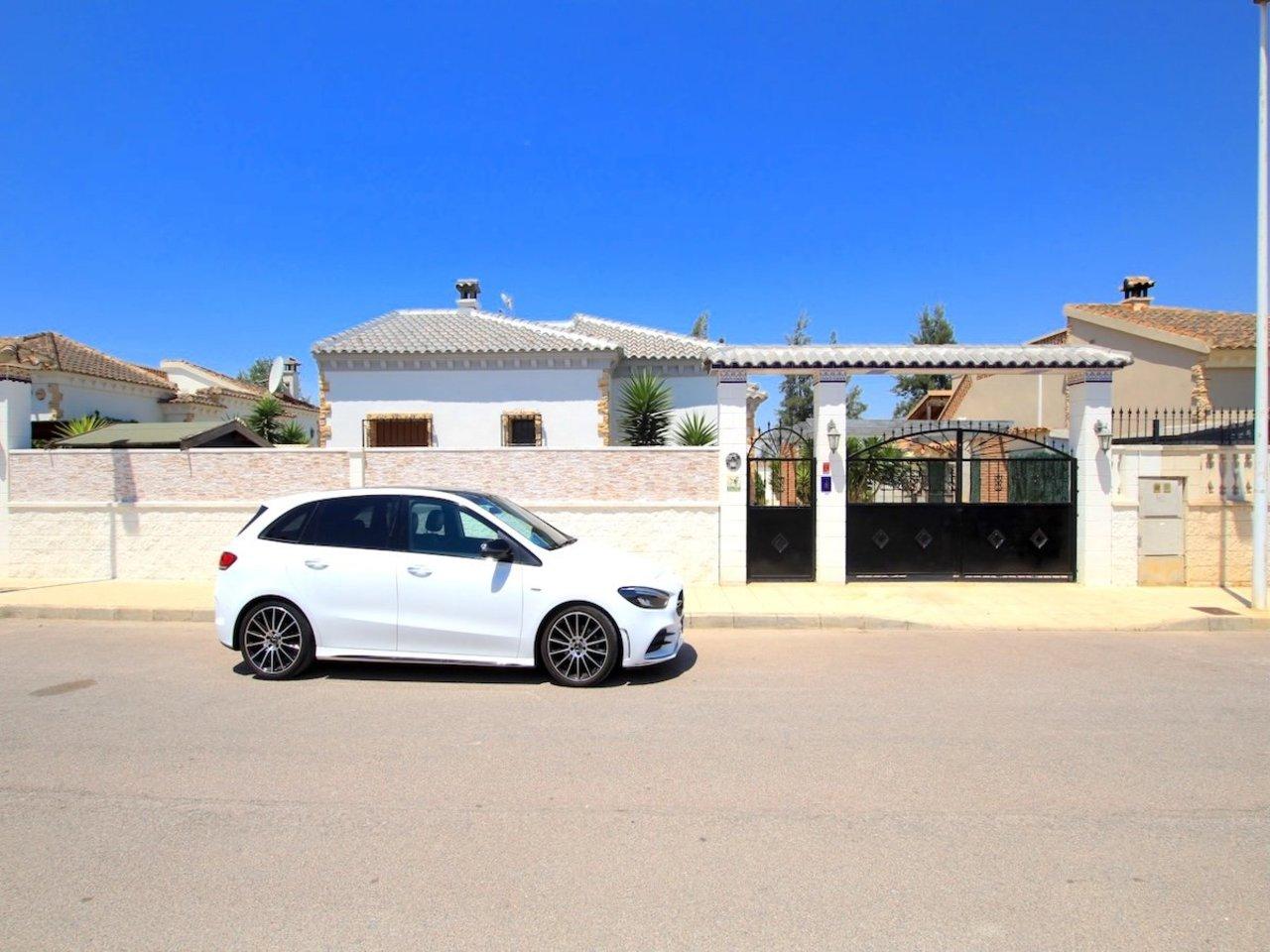 Villa for Sale in Formentera del Segura