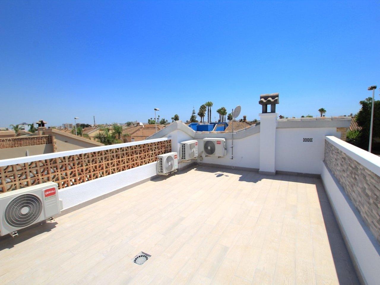 Villa for Sale in Formentera del Segura