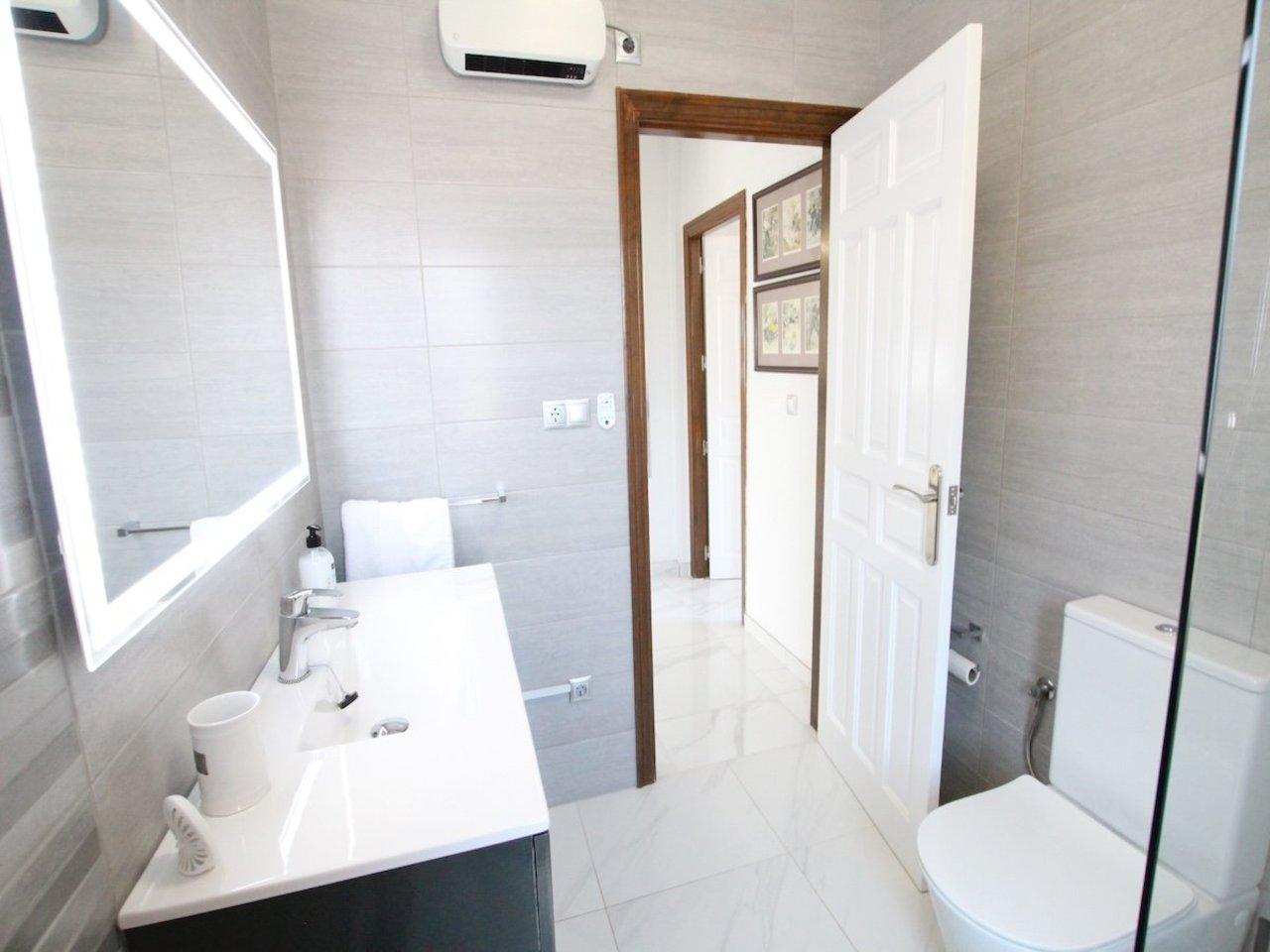 Villa for Sale in Formentera del Segura