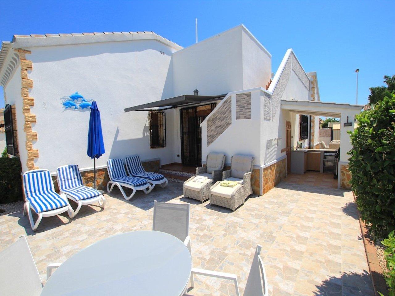 Villa for Sale in Formentera del Segura