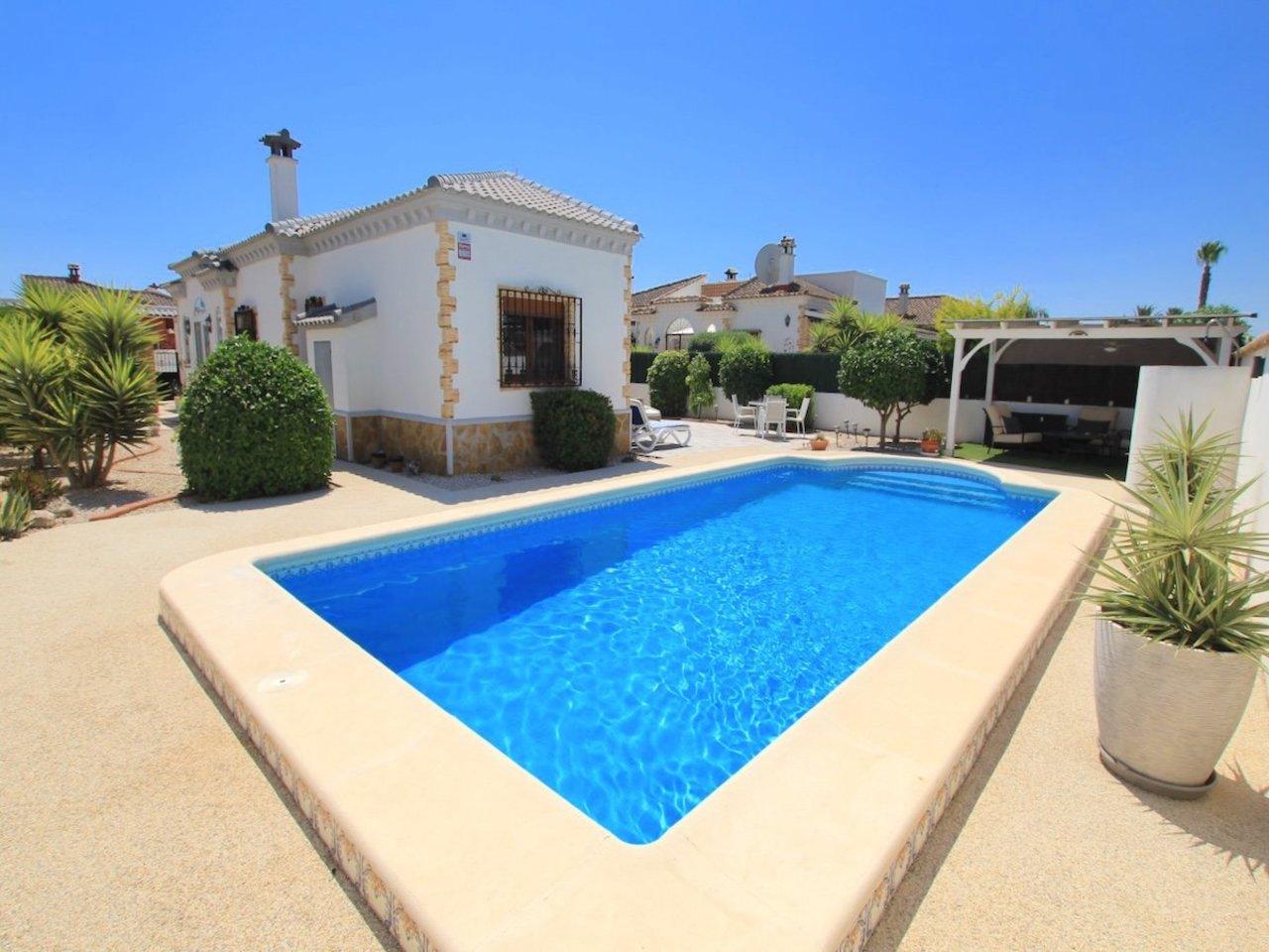 Villa for Sale in Formentera del Segura