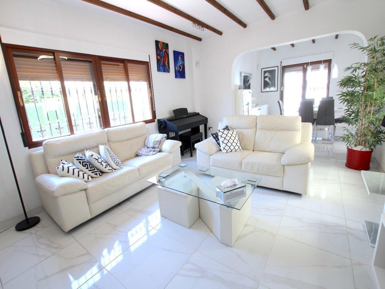 Villa for Sale in Formentera del Segura