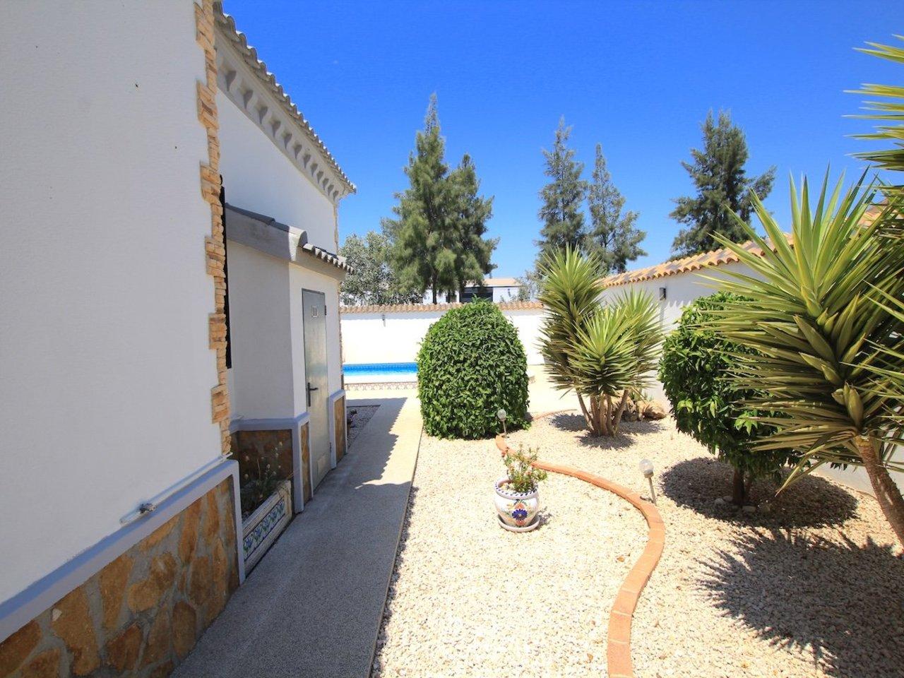 Villa for Sale in Formentera del Segura