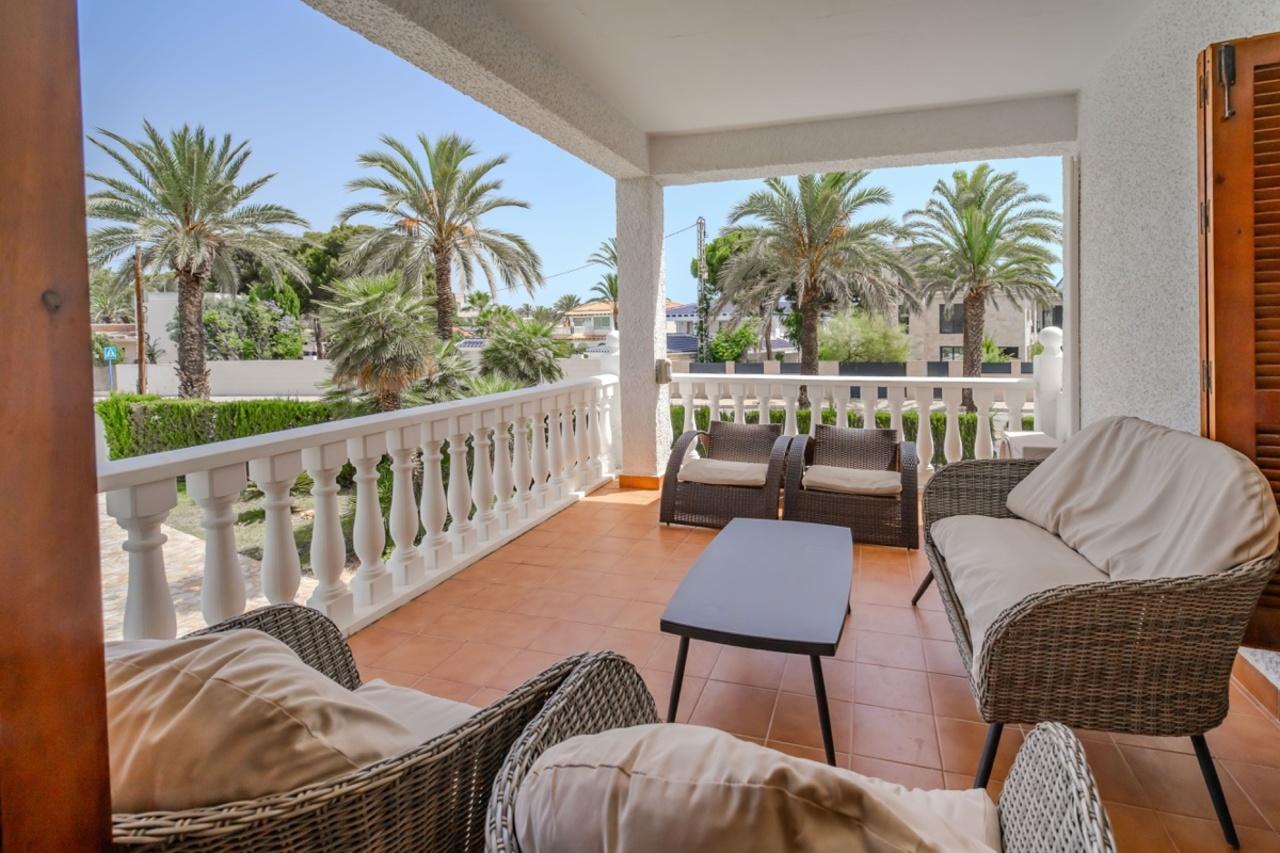 Villa en Venta en Orihuela