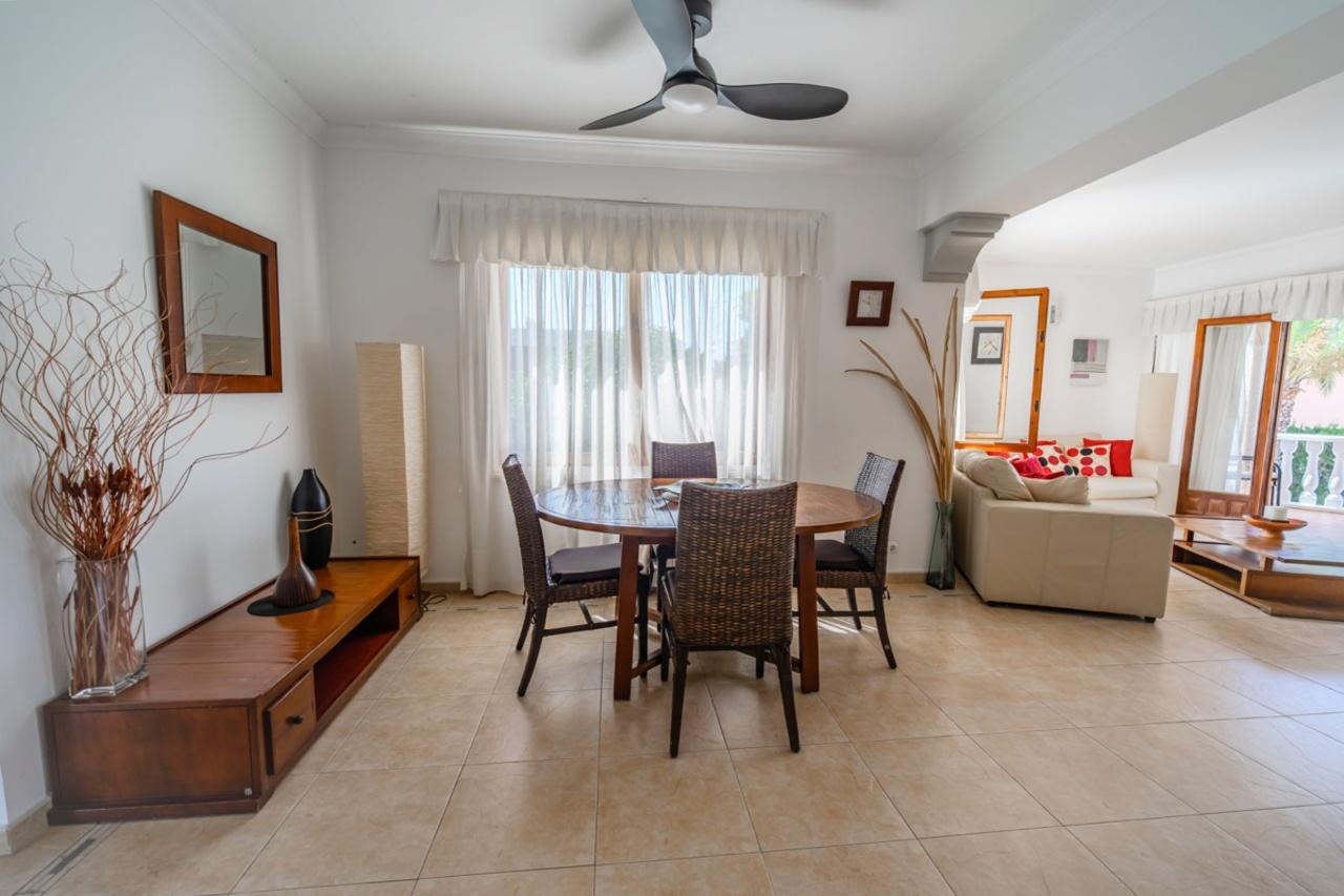 Villa en Venta en Orihuela