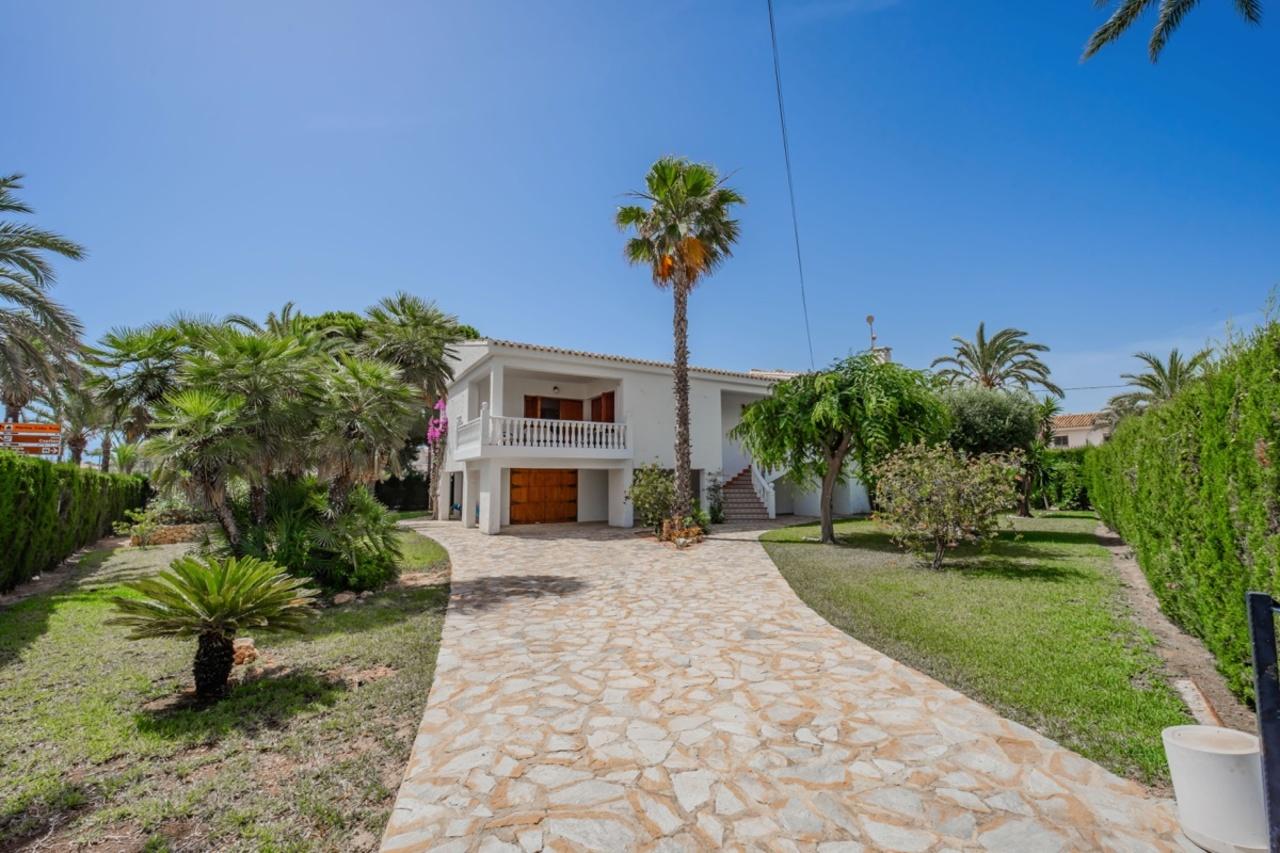 Villa en Venta en Orihuela