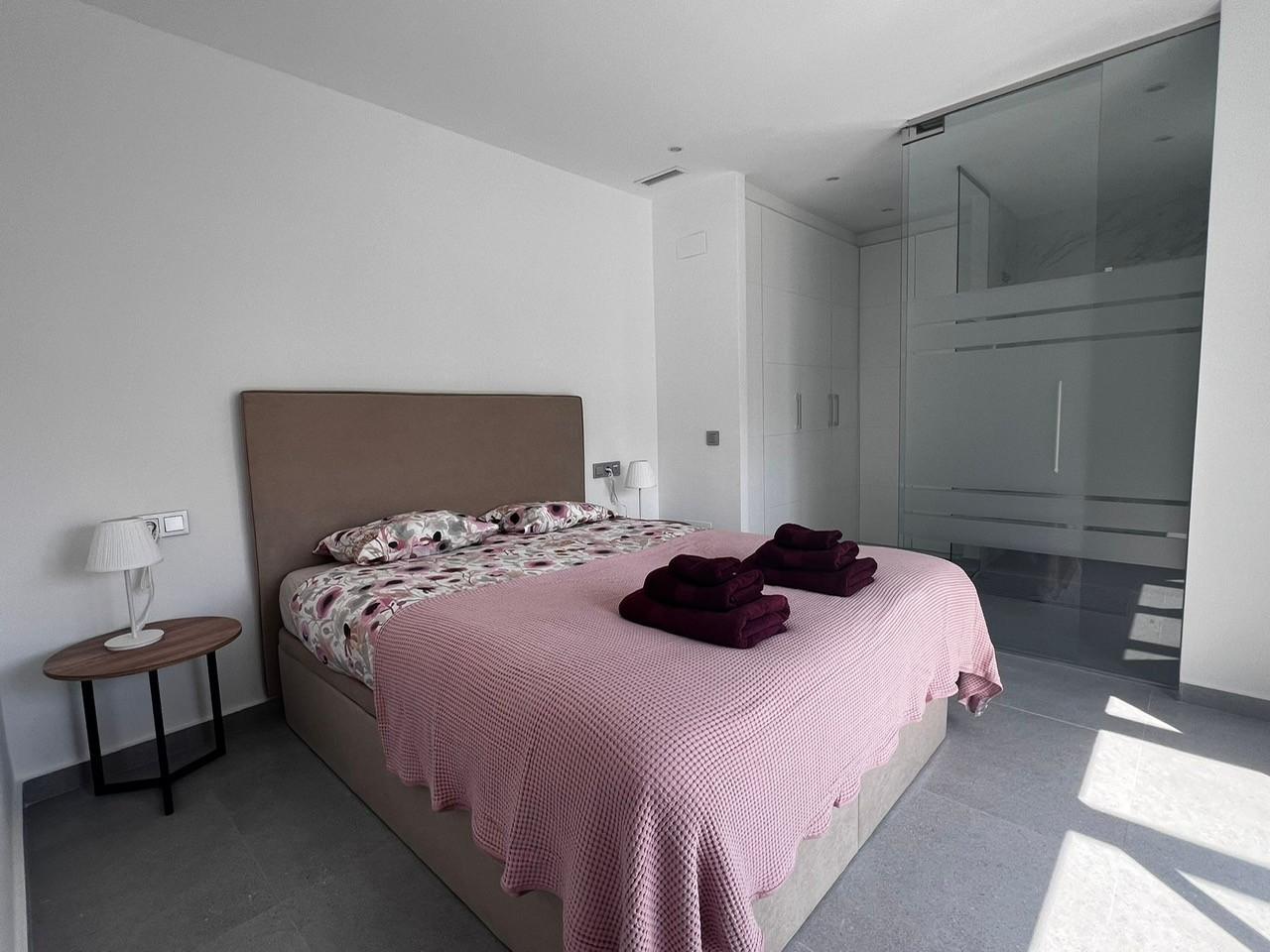 Villa for Sale in Algorfa