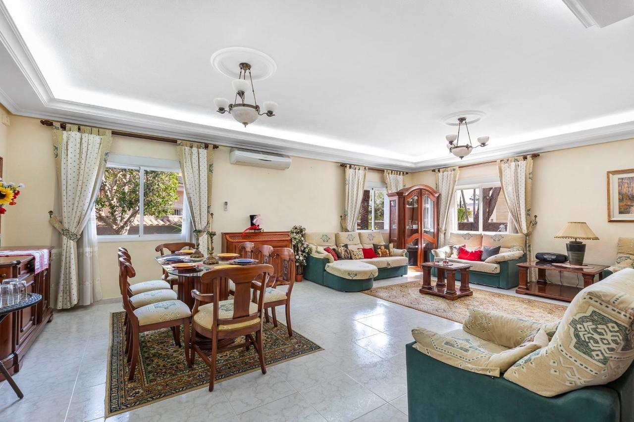 Villa en Venta en Rojales