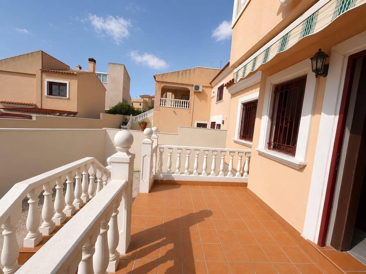 Villa en Venta en Orihuela