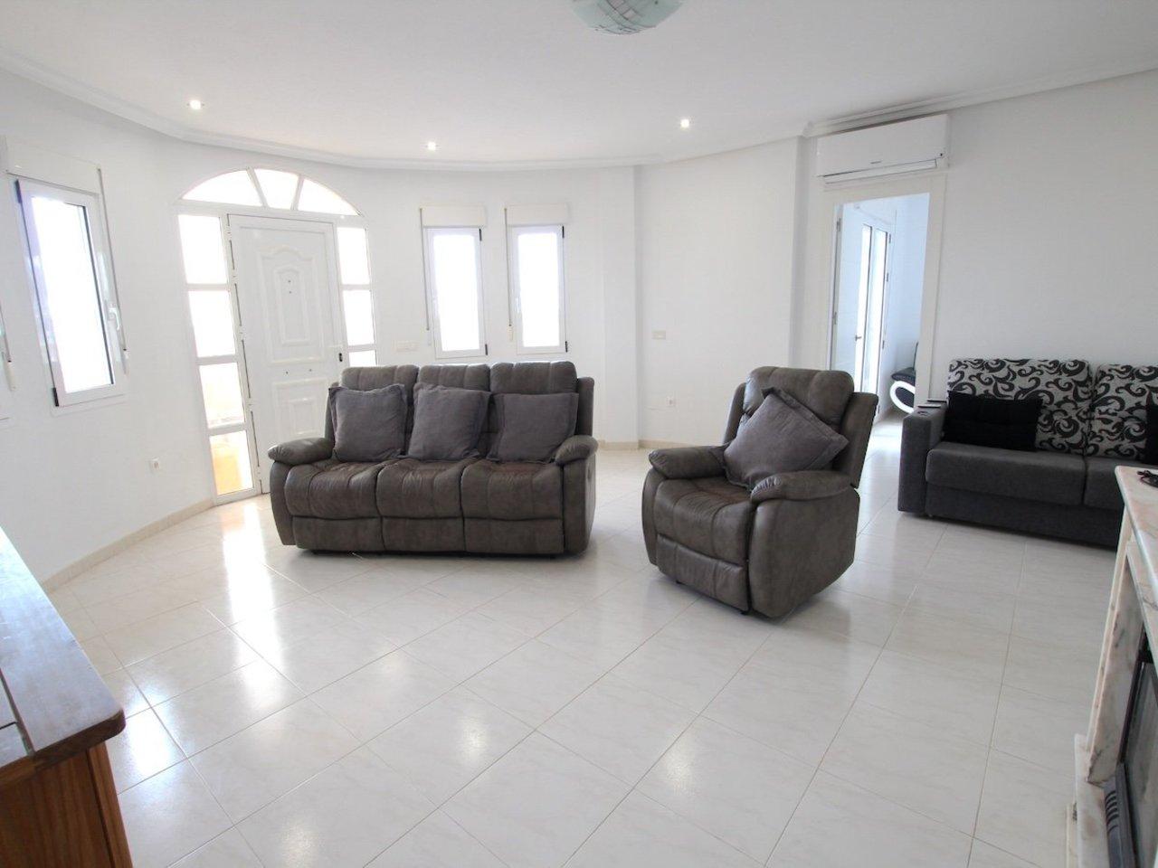 Villa en Venta en Orihuela