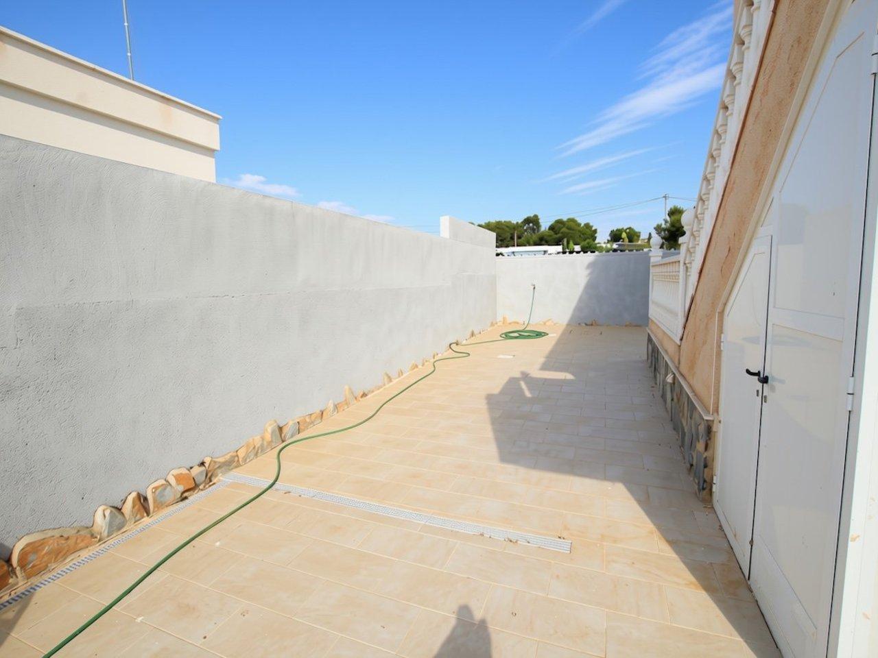 Villa en Venta en Orihuela