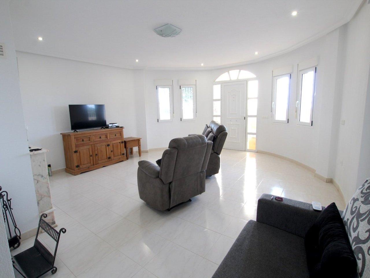Villa en Venta en Orihuela