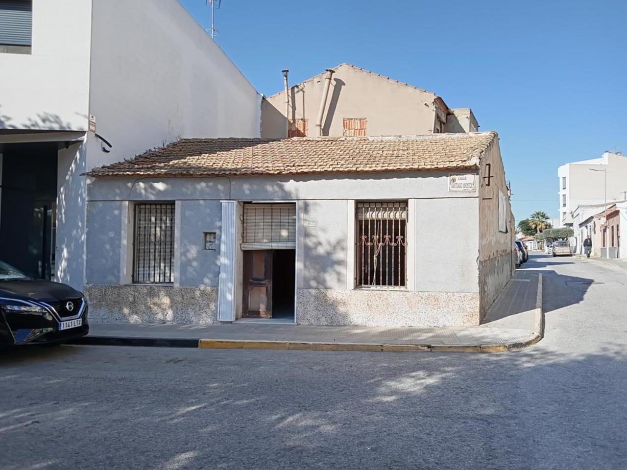 Villa en Venta en Los Montesinos