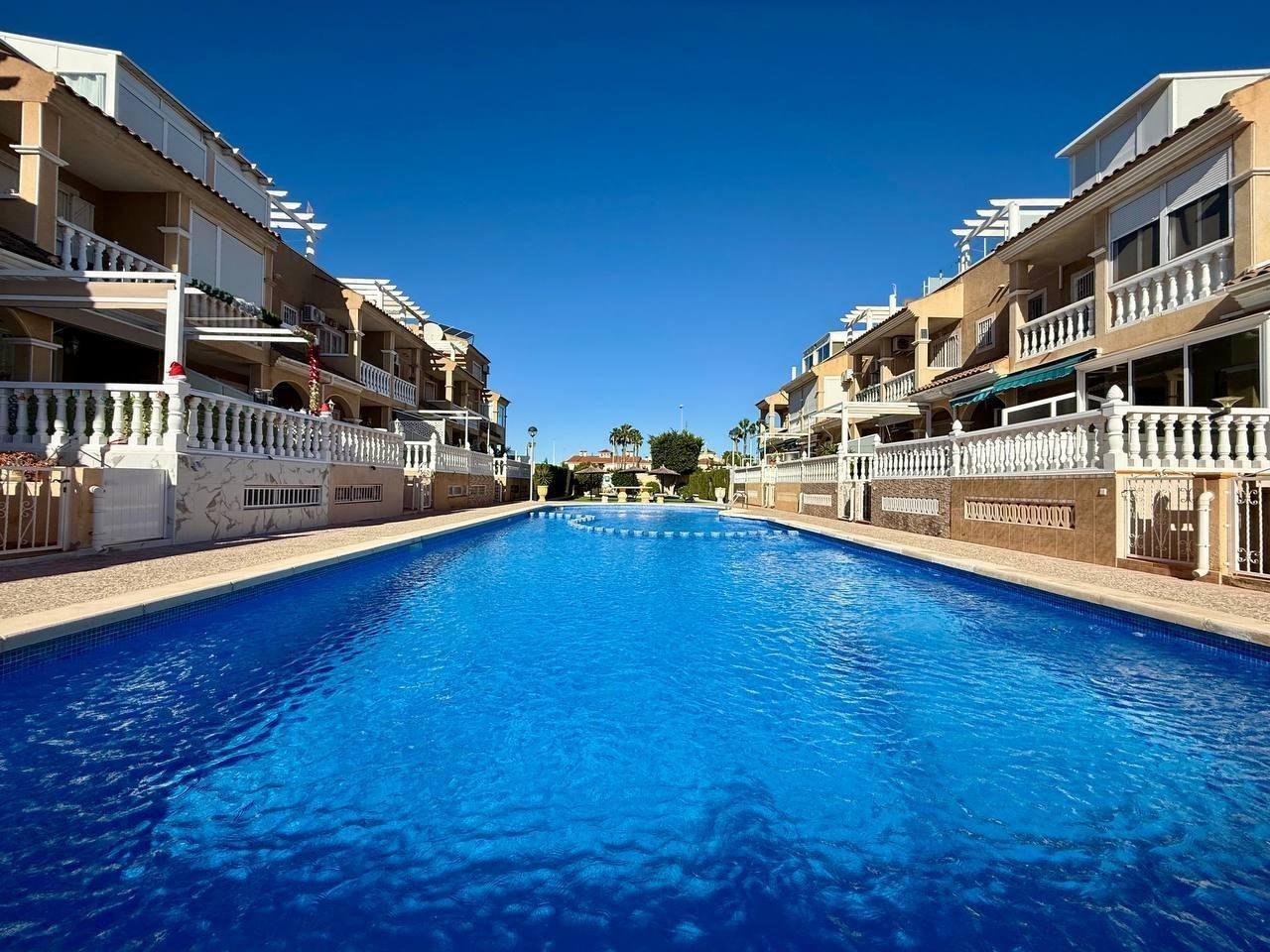 Villa en Venta en Orihuela