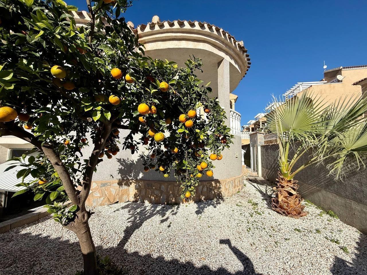 Villa en Venta en Orihuela
