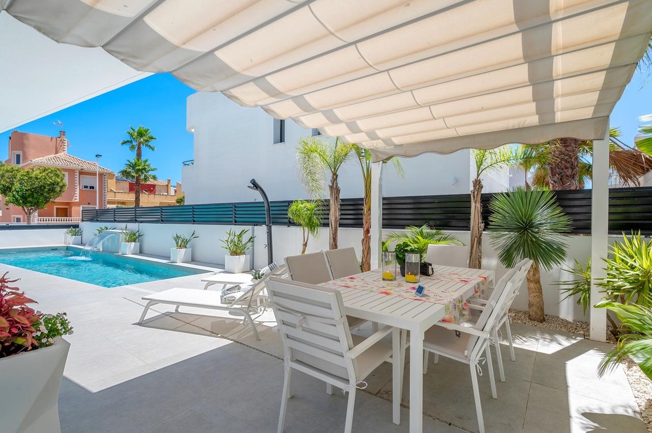 Villa en Venta en Guardamar del Segura