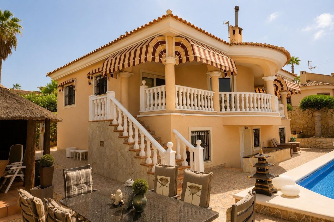 Villa en Venta en Rojales