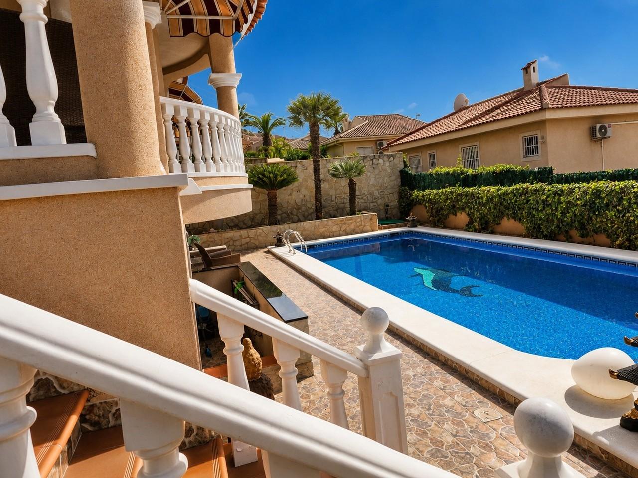 Villa en Venta en Rojales