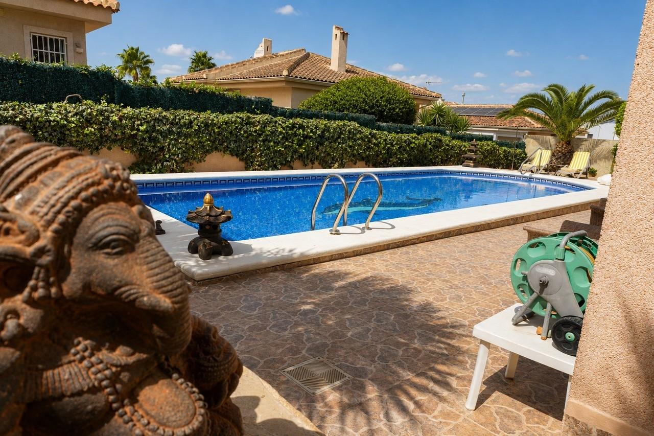 Villa en Venta en Rojales