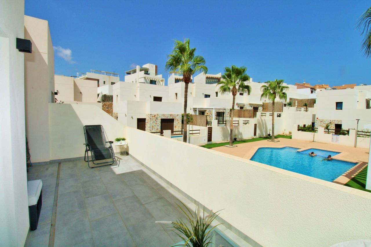 Villa en Venta en Orihuela
