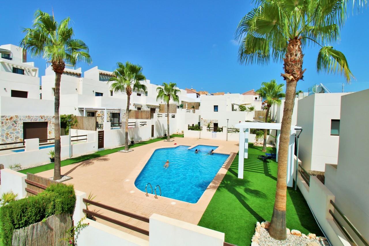 Villa en Venta en Orihuela
