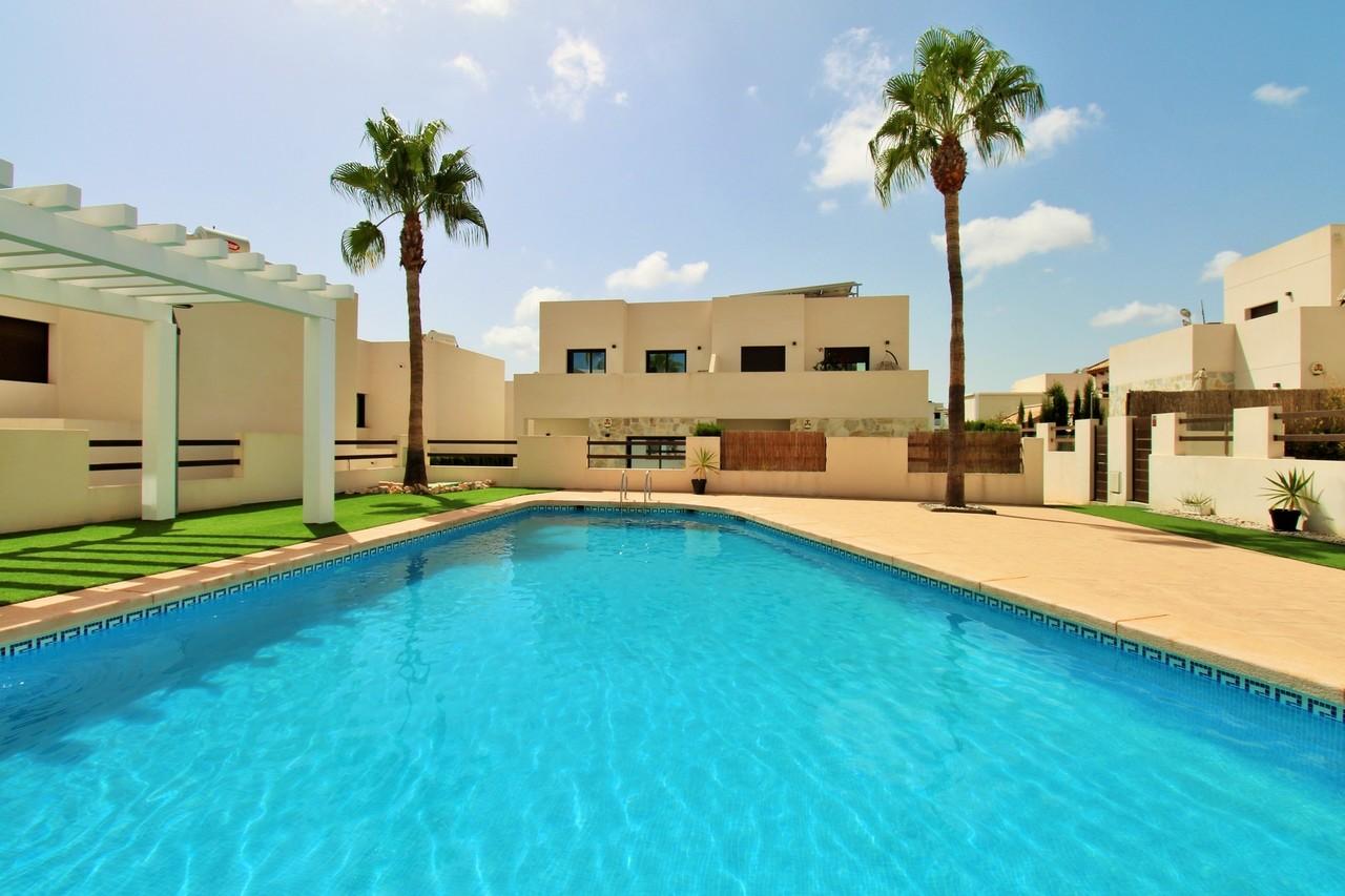 Villa en Venta en Orihuela