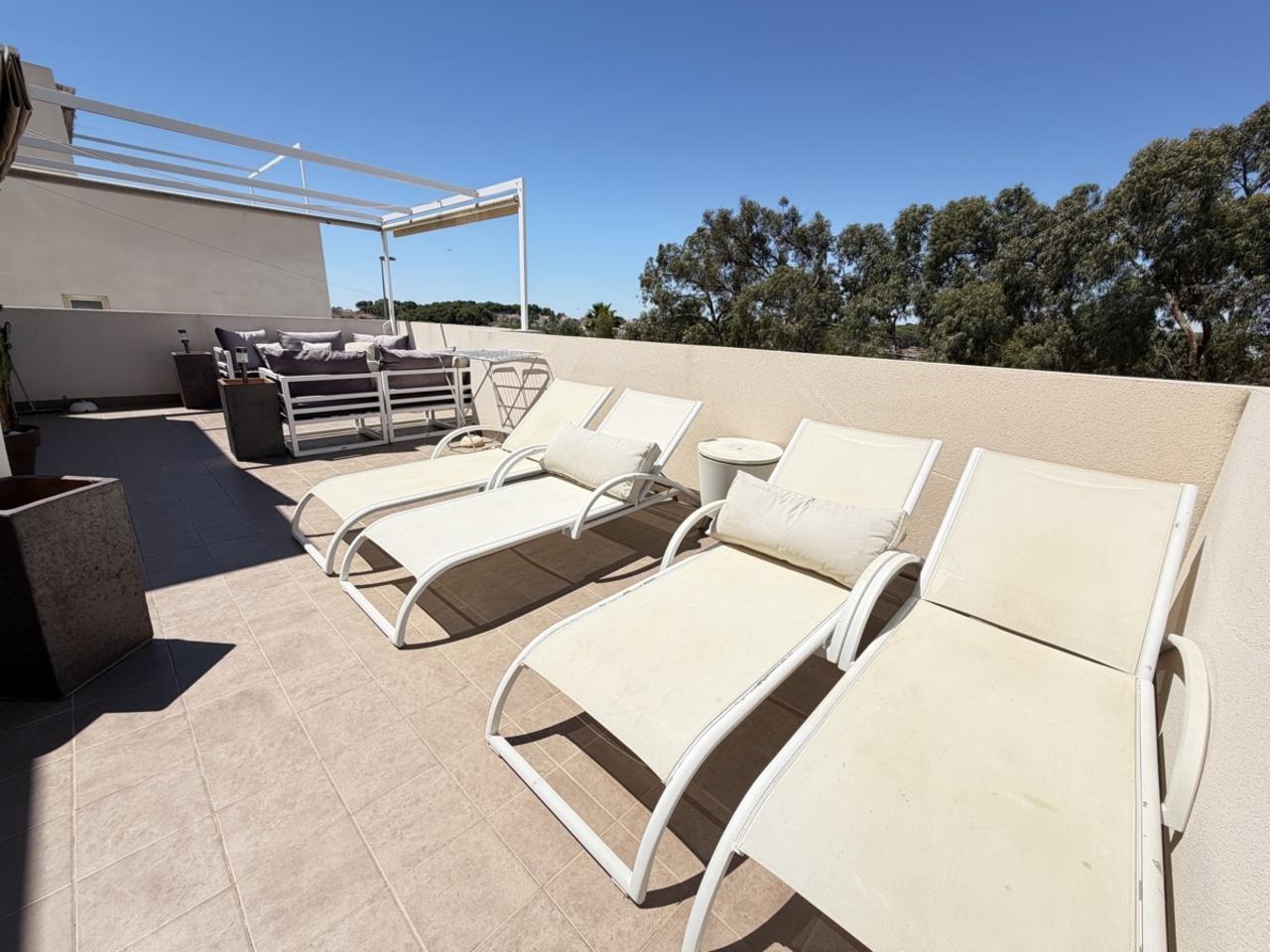 Villa en Venta en Pilar de la Horadada