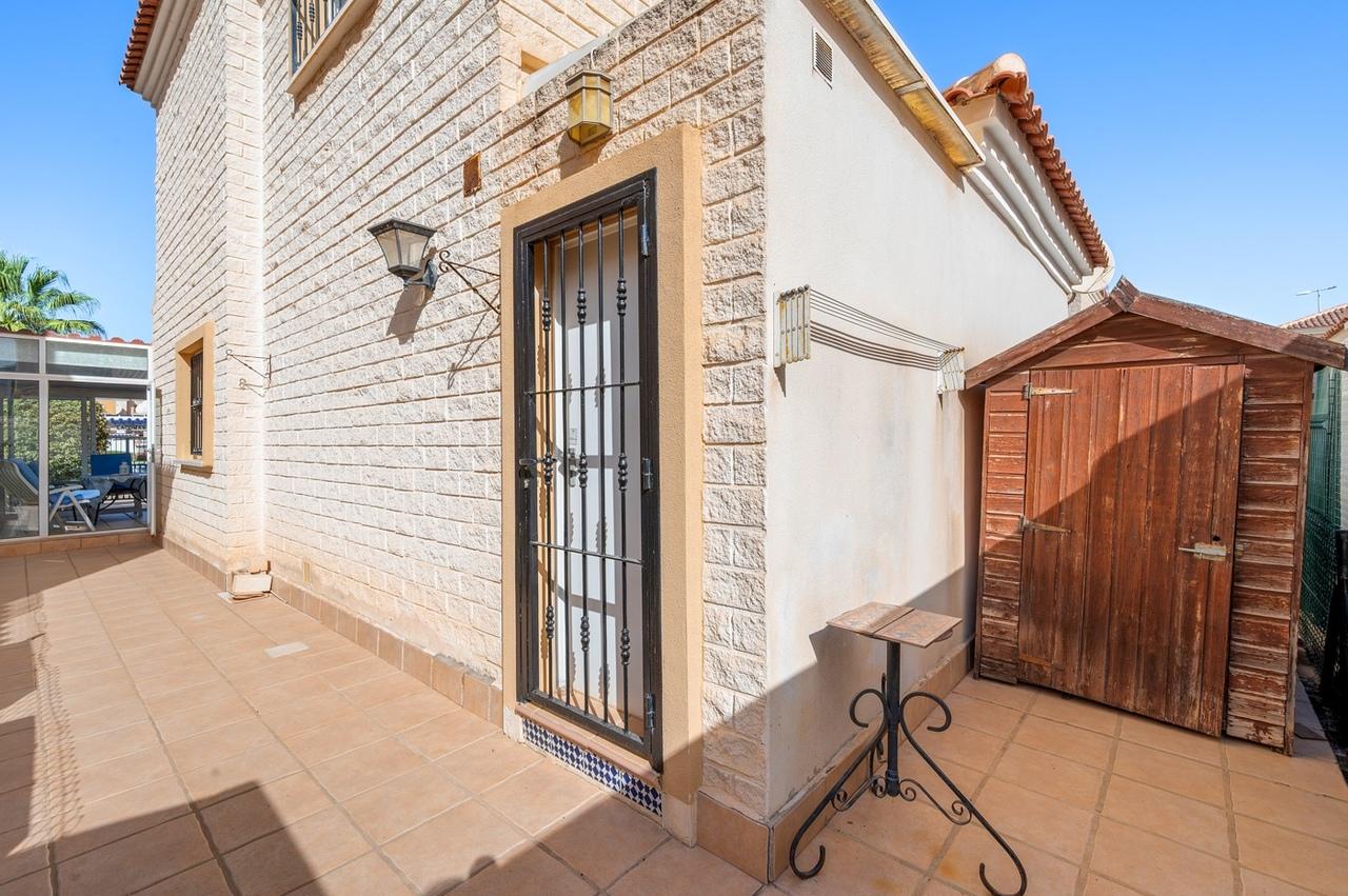 Villa en Venta en Guardamar del Segura