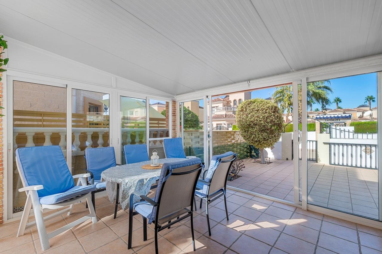 Villa en Venta en Guardamar del Segura