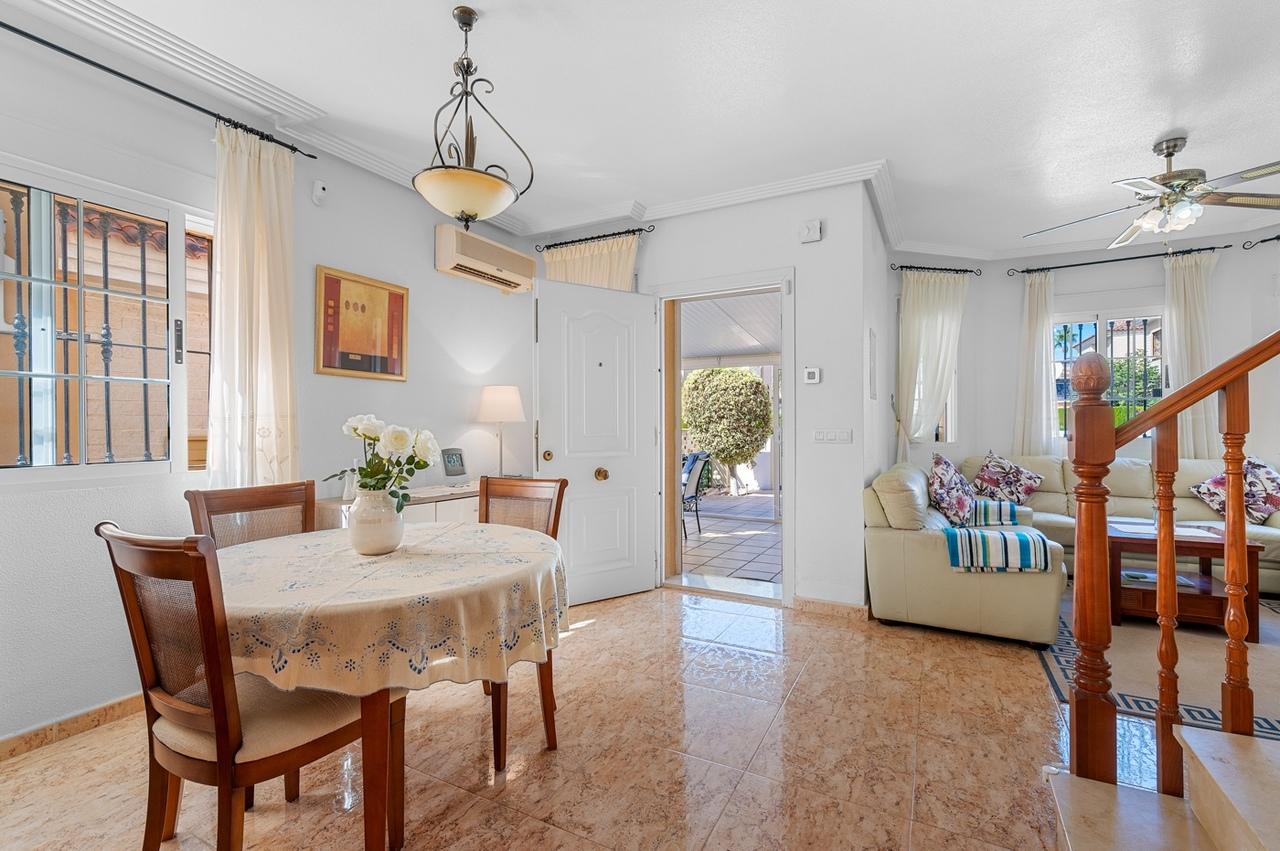 Villa en Venta en Guardamar del Segura