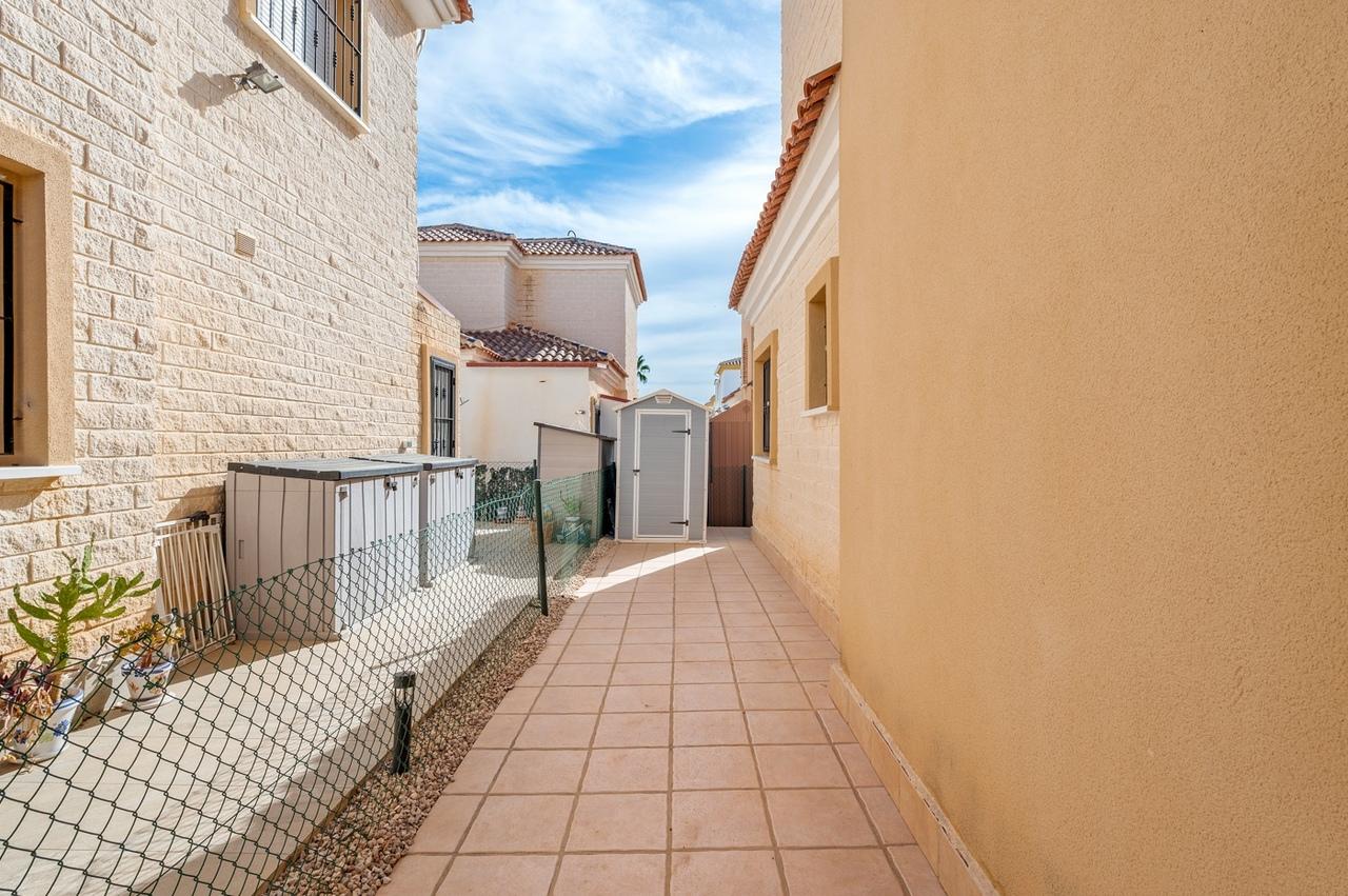 Villa en Venta en Guardamar del Segura
