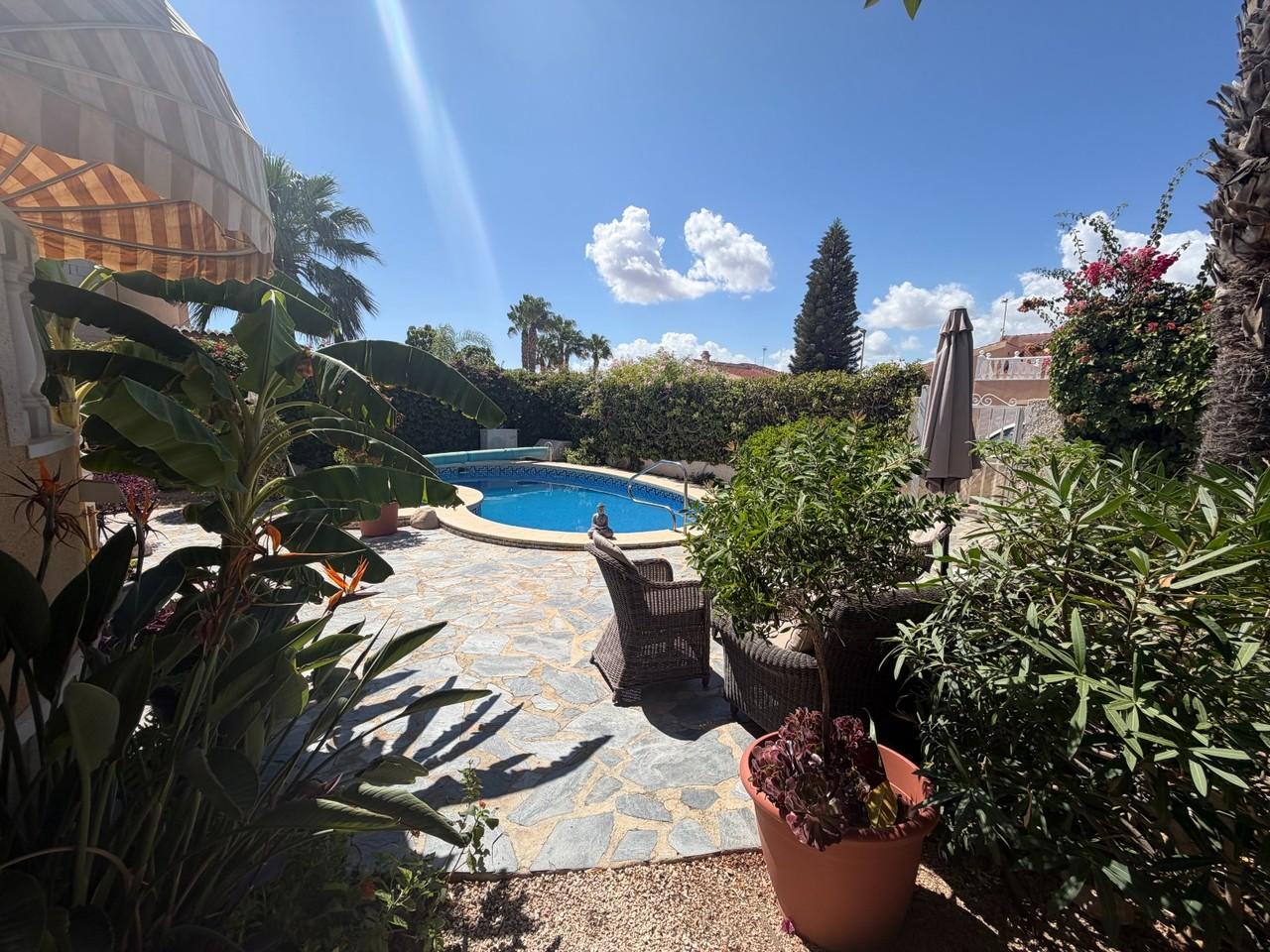 Villa en Venta en Rojales