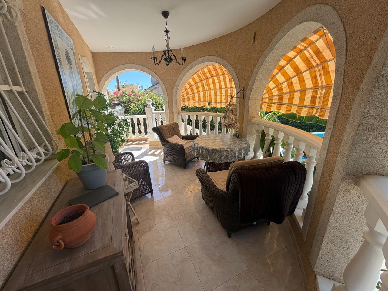 Villa en Venta en Rojales