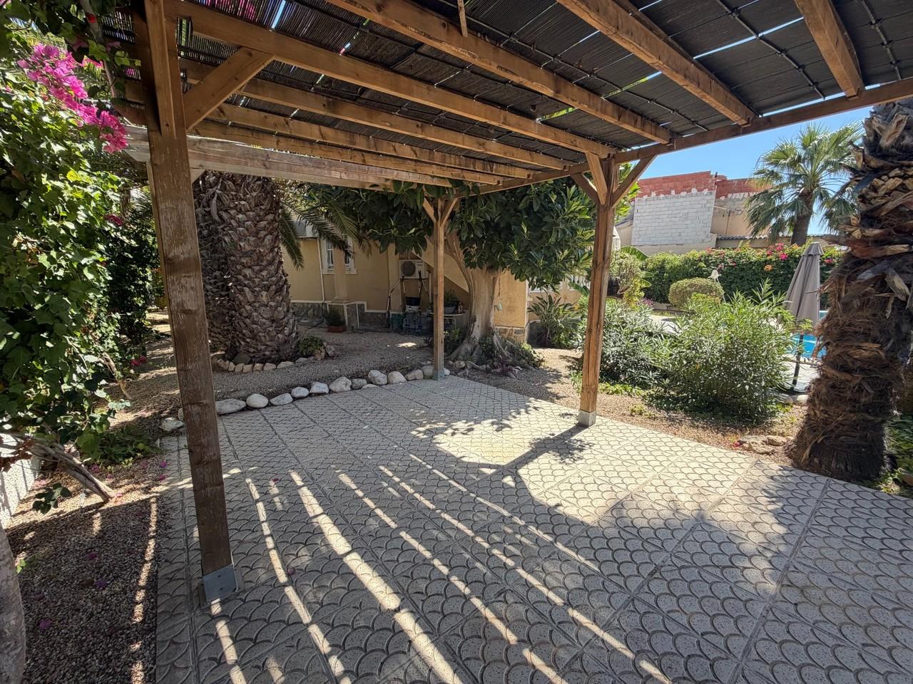 Villa en Venta en Rojales