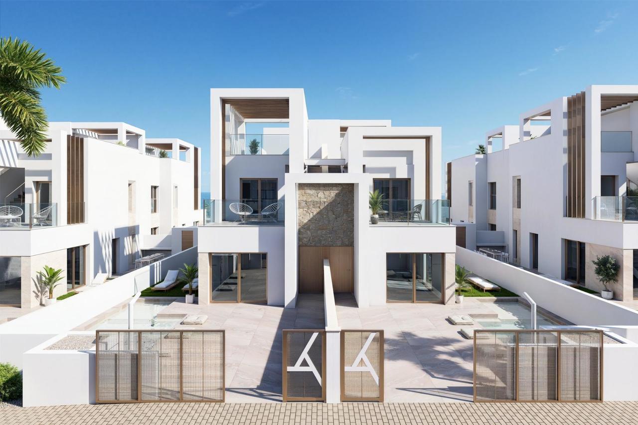 House for Sale in Los Alcázares