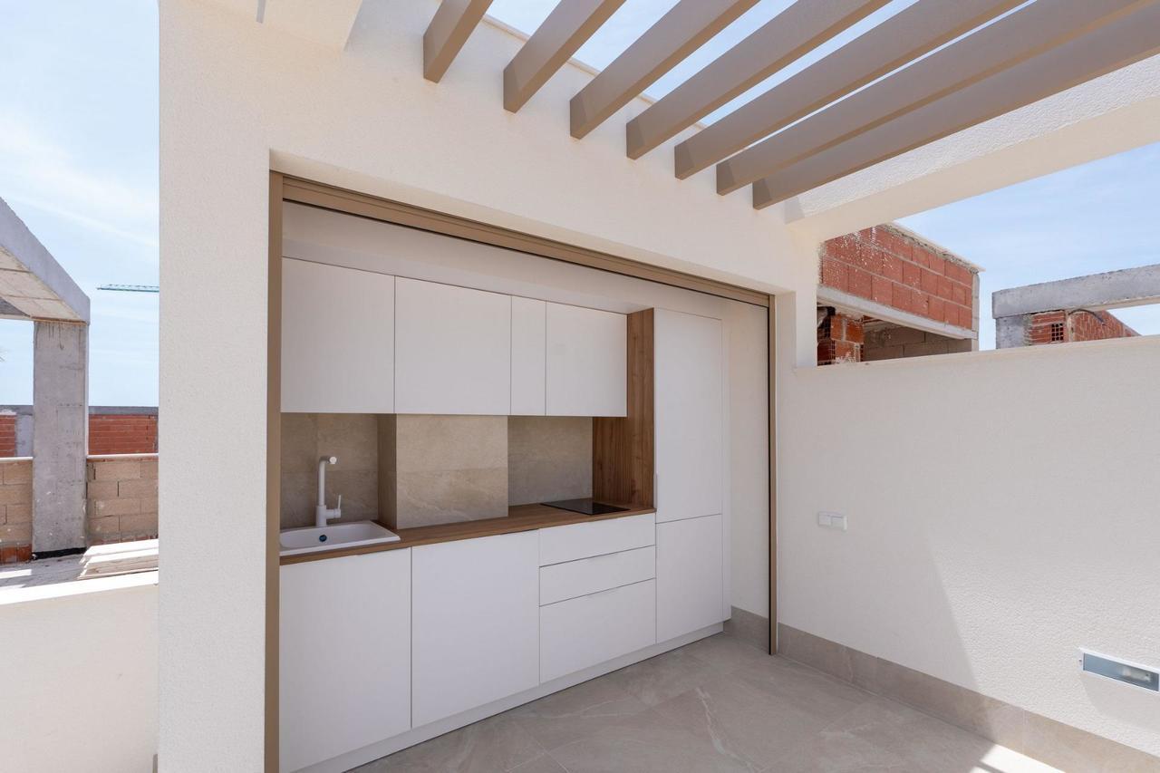 House for Sale in Los Alcázares