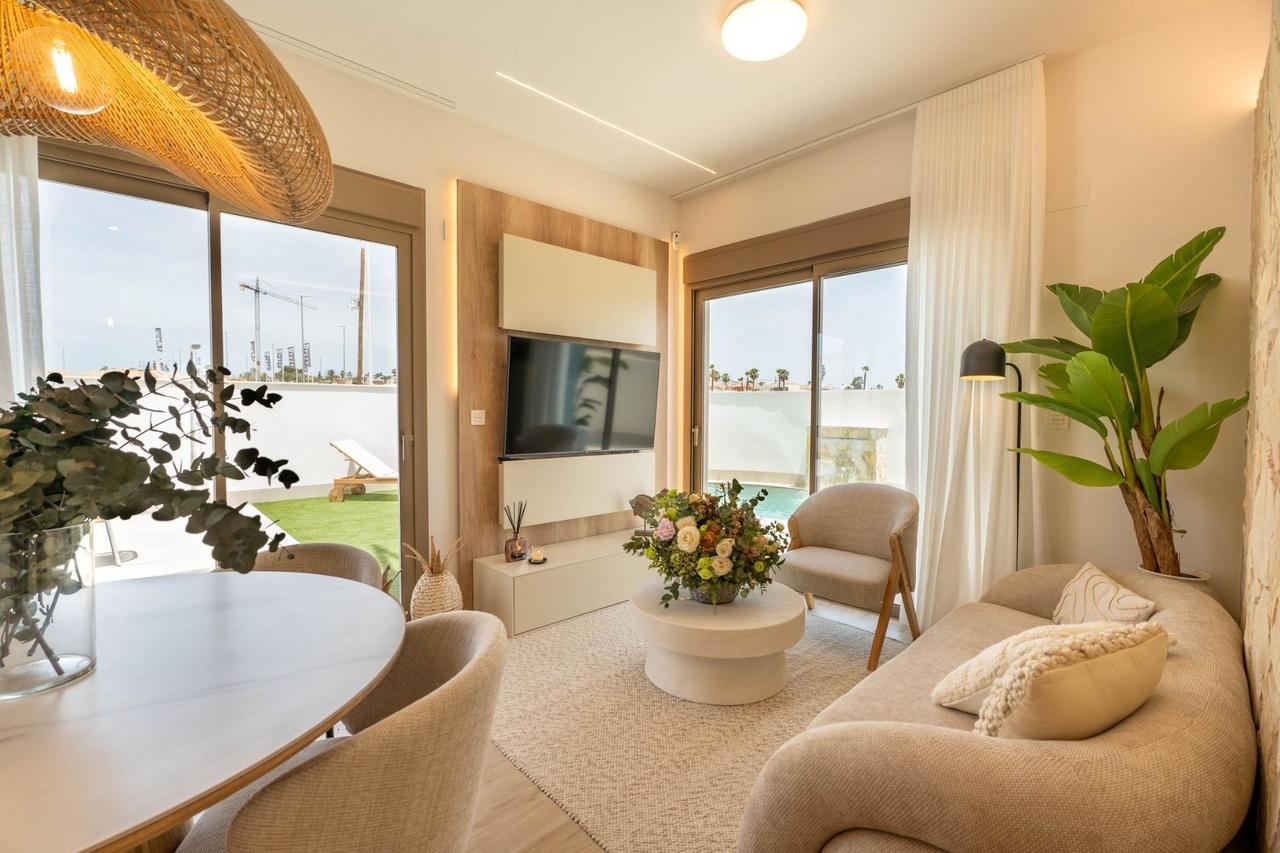 House for Sale in Los Alcázares