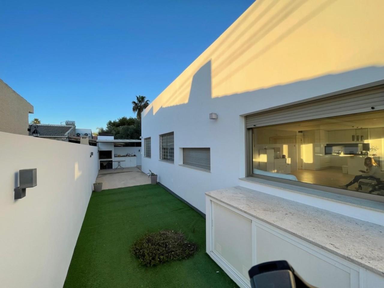 Villa for Sale in Cartagena