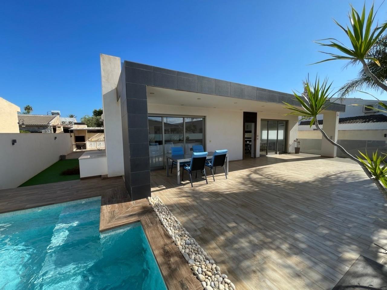 Villa for Sale in Cartagena