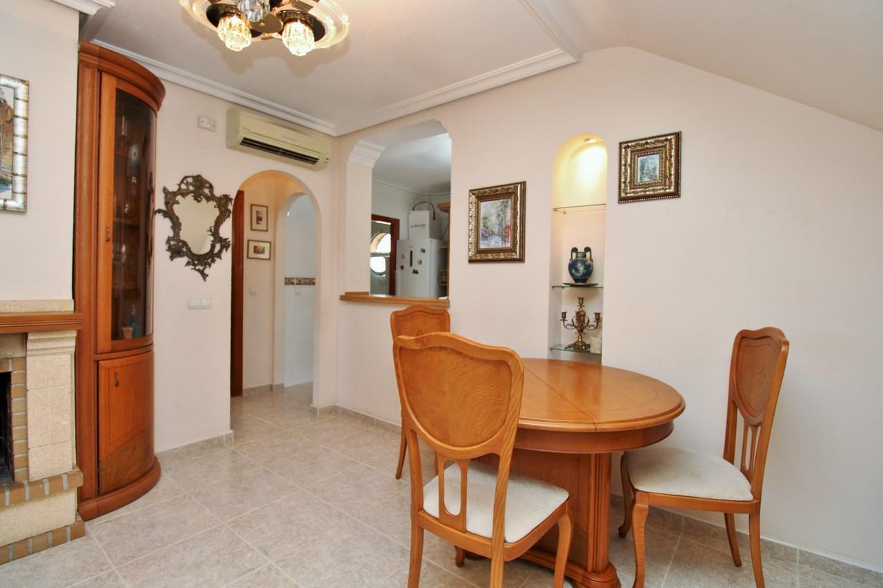 Villa en Venta en Orihuela