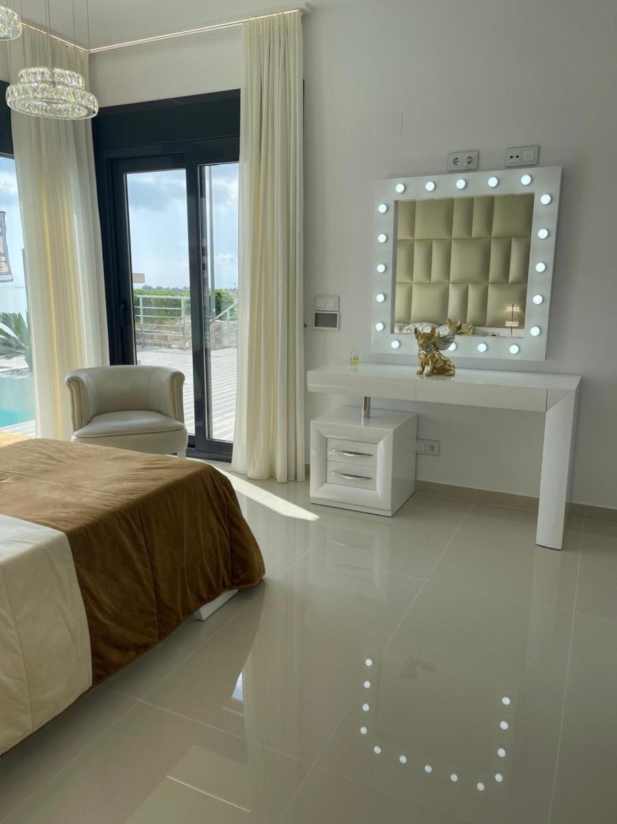 Villa en Venta en San Miguel de Salinas