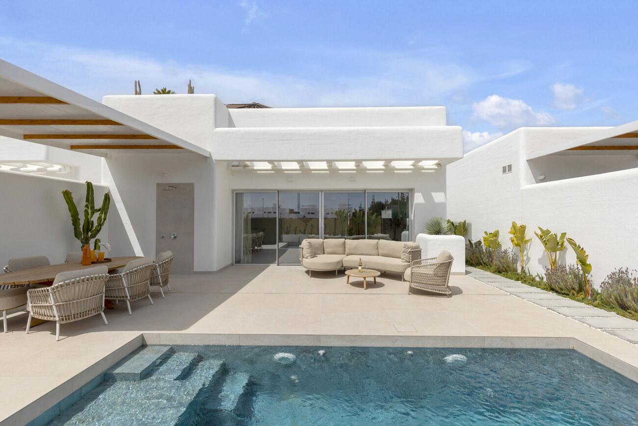 Villa en Venta en Los Alcázares