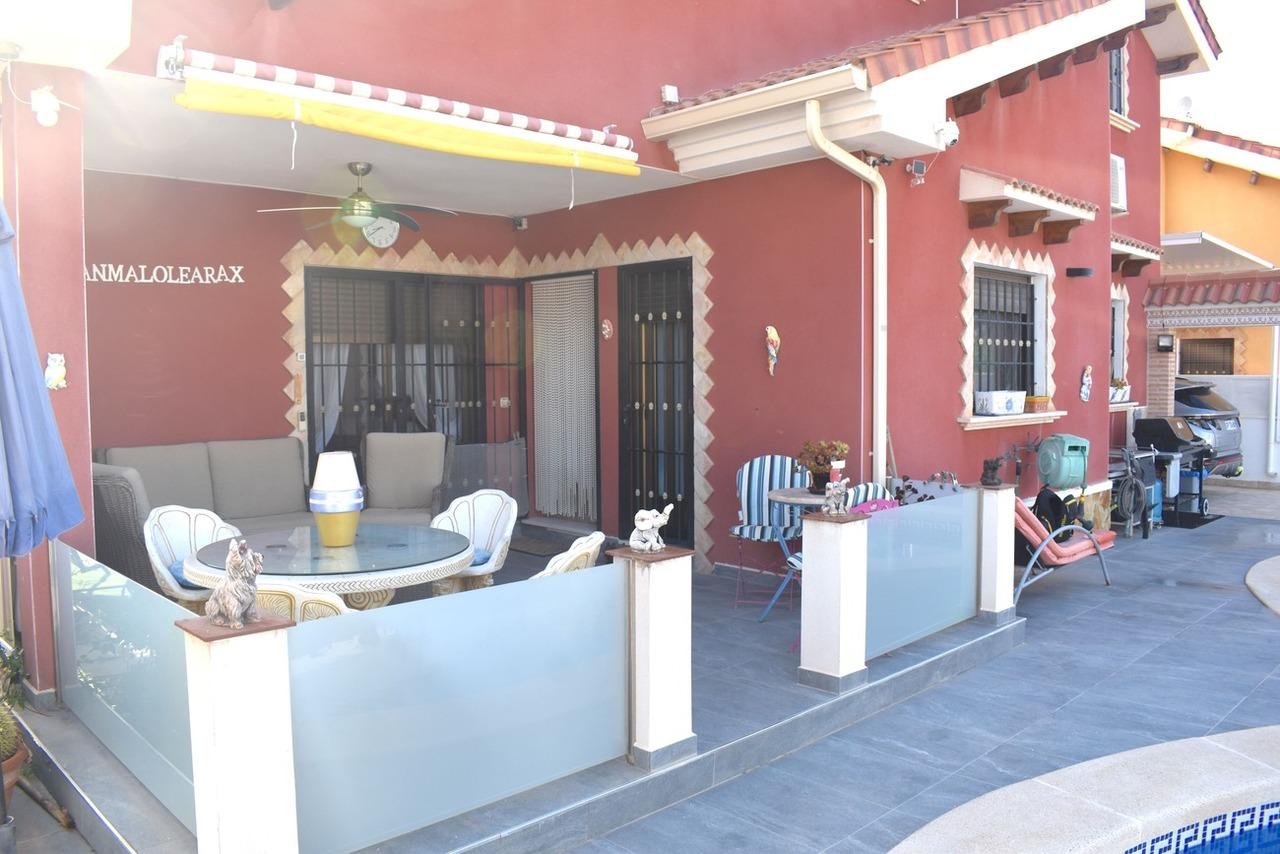 Villa en Venta en Guardamar del Segura