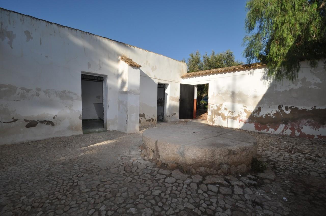 Villa for Sale in Fortuna