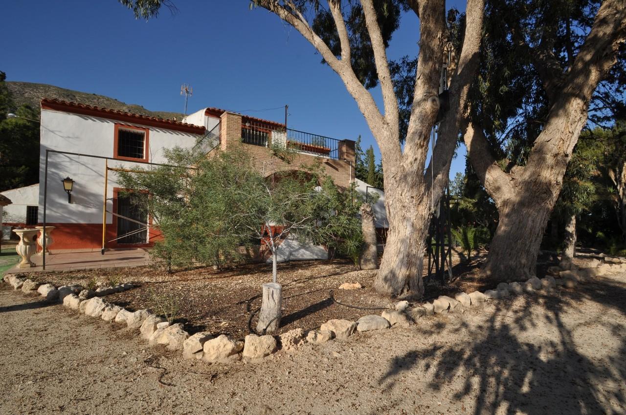 Villa for Sale in Fortuna