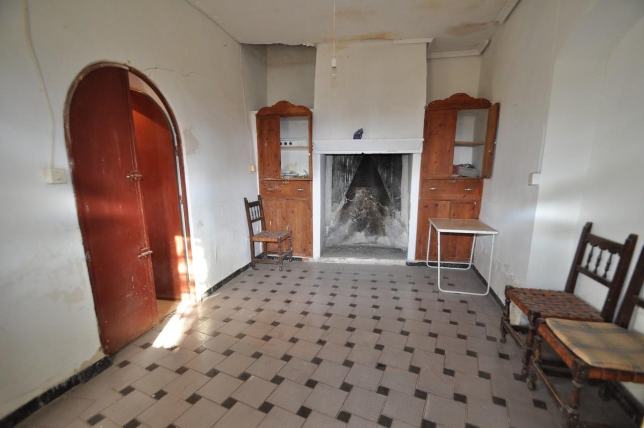Villa for Sale in Fortuna